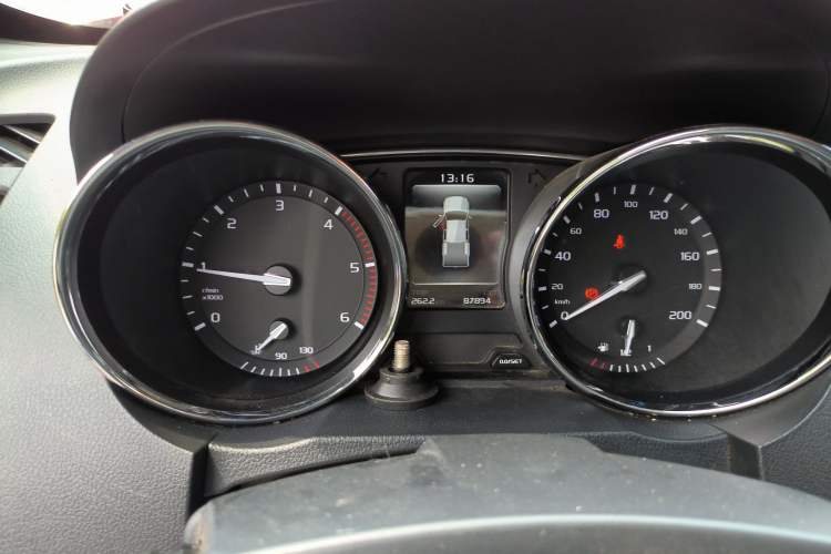 Used Isuzu TAGA 2018 3.0T Four-Wheel Drive Ultra-Luxury Version
