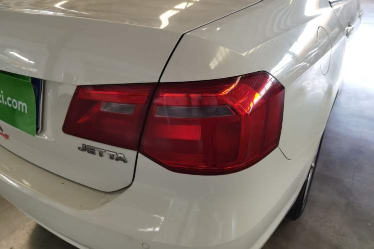 Used Volkswagen Jetta 2015 1.4L Manual Comfort Model Right Rear Taillight