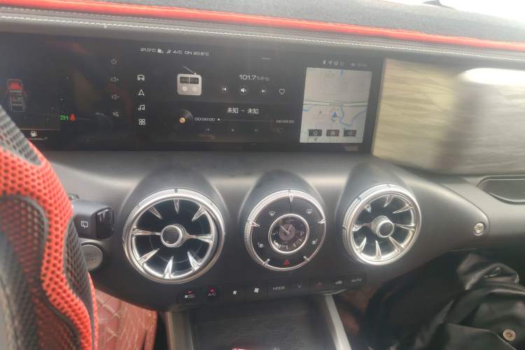 Used Tank 300 2024 2.0T Conqueror Audio And AC Panel