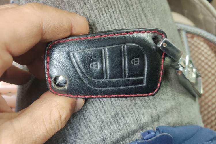 Used Toyota Highlander 2018 2.0T Two-Wheel Drive Elite Edition 7 Seats China VI Standard
