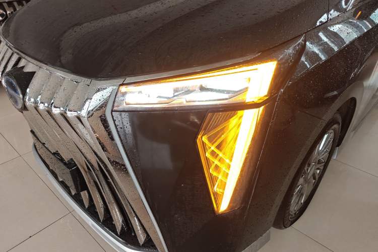 Used GAC Trumpchi M8 2025 Zongshi Series Super Hybrid Edition