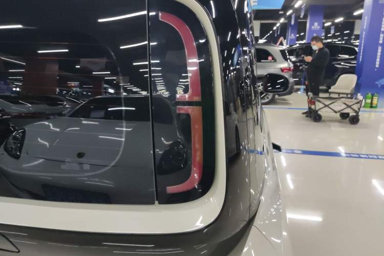 Used Baojun KiWi EV 2021 Artist Model Ternary Lithium