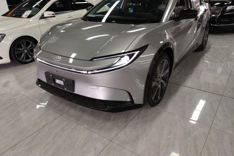 Used Toyota bZ5 2025 Model 550 PRO