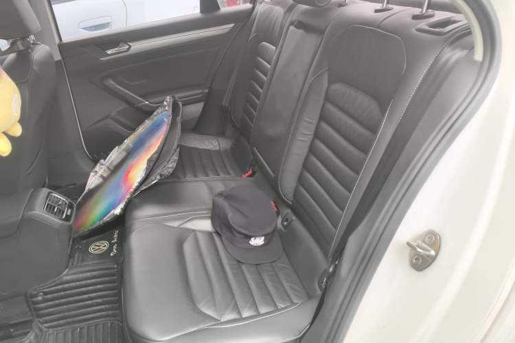 Used Volkswagen Lamando 2018 280TSI DSG Comfort Edition Left Rear Seat