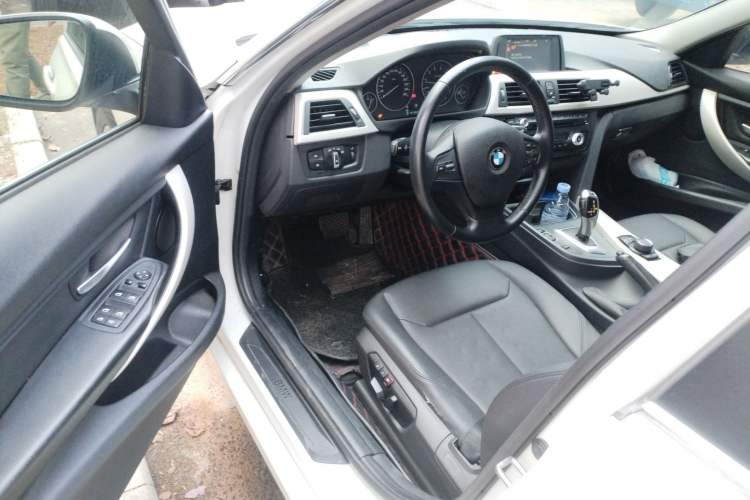 Used BMW 3 Series 2015 320Li Luxury Edition Fashion Model
