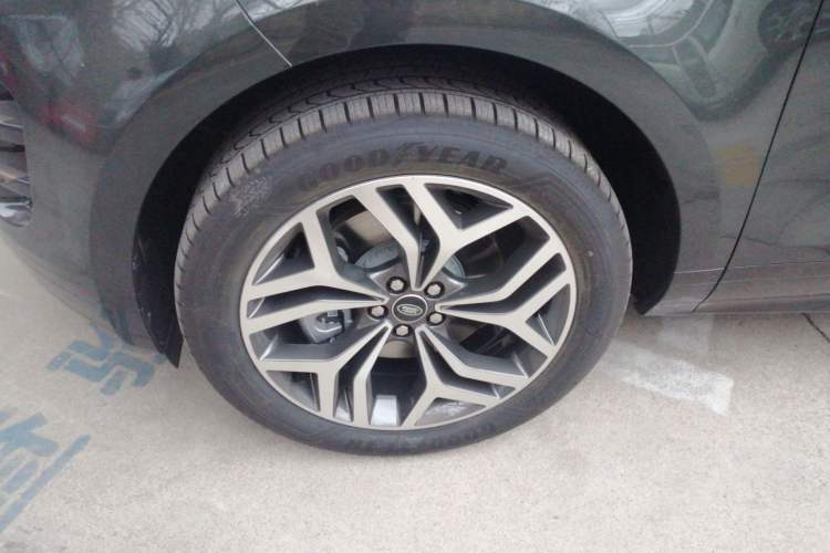 Used Land Rover Range Rover Evoque 2026 Model Range Rover Velar L SE