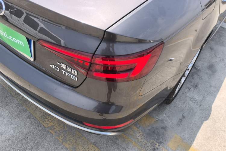 Used Audi A4L 2019 40 TFSI Fashion Version China V