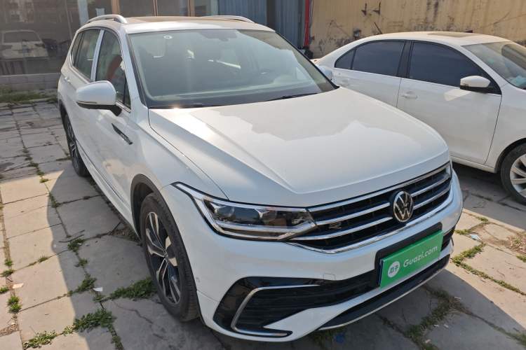 Used Volkswagen Tiguan L 2024 330TSI Automatic Two-Wheel Drive R-Line Enhanced Edition Exterior 1