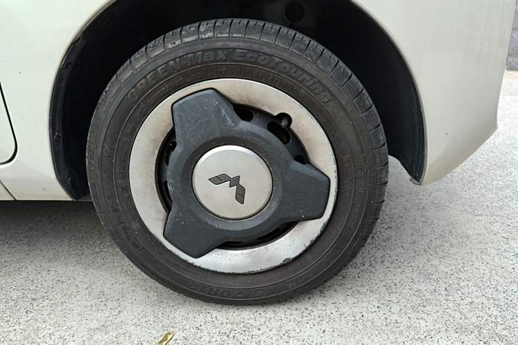 Used Wuling Hongguang MINIEV 2022 Macaron Fashion Model Lithium Iron Phosphate Exterior 7