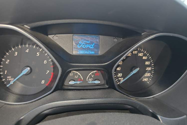 Used Ford Focus 2012 Sedan 1.6L Manual Fashion Edition Odometer Close Up