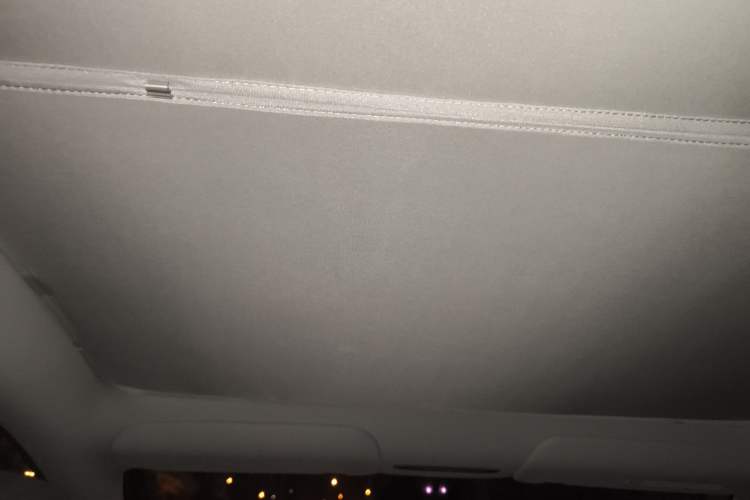 Used Tesla Model Y 2025 Rear-Wheel-Drive Version