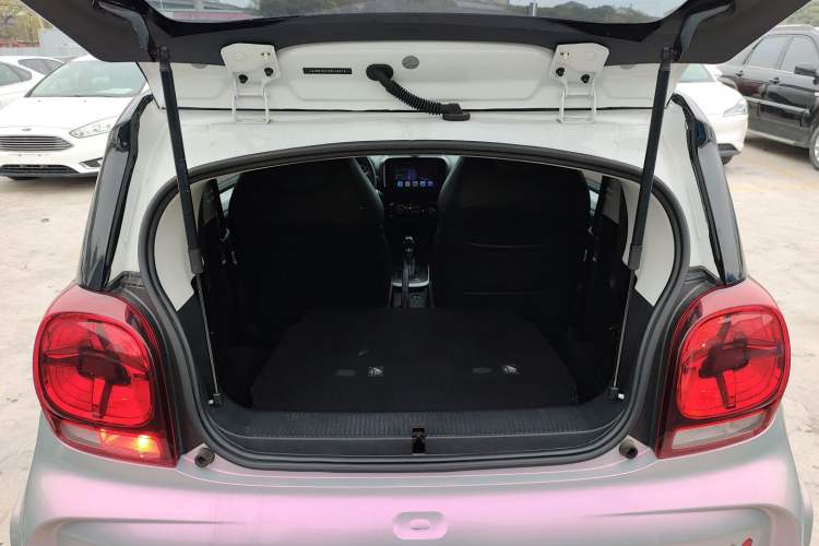 Used Roewe Clever 2022 311km QiQi BoBo Edition