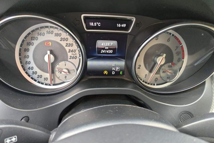 Used Mercedes-Benz GLA 2015 GLA 200 Fashion Model