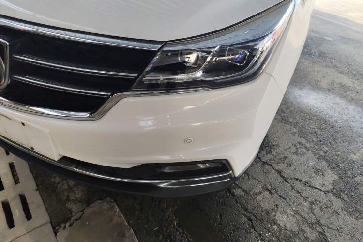 Used Baojun 730 2017 1.8L iAMT Prestige Version 7 Seats Left Front Headlight