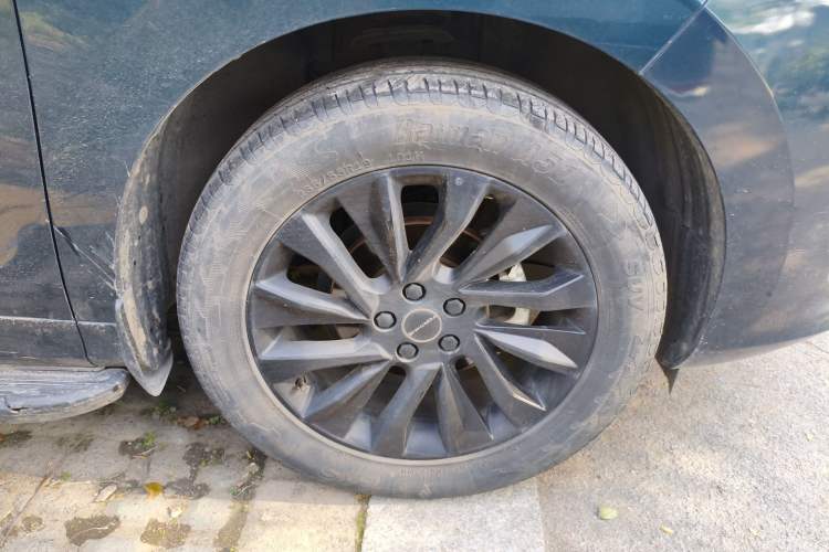 Used FORTHING T5 EVO 2021 1.5TD DCT Starry Edition Right Front Wheel Hub