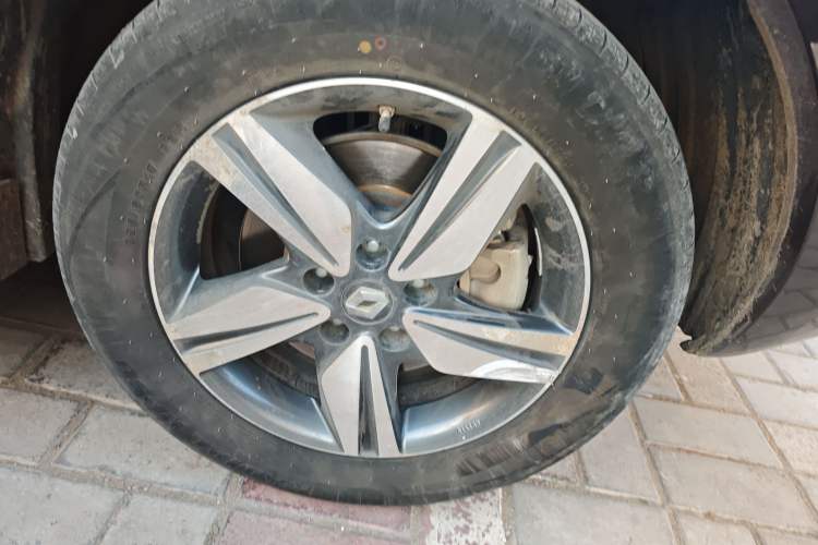 Used Renault Koleos 2014 2.0L Two-Wheel Drive Comfort Edition
