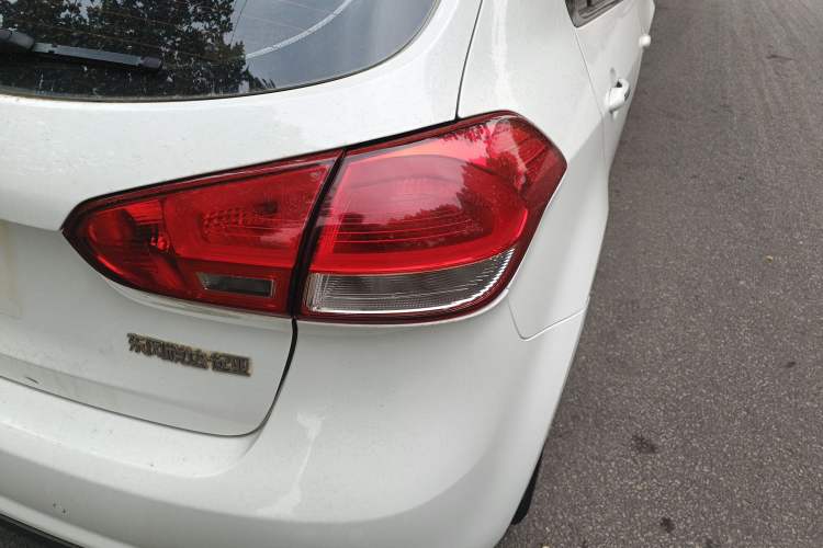 Used Kia K3S 2014 1.6L Automatic GLS Right Rear Taillight