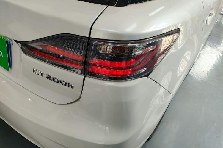 Used Lexus CT 2014 CT200h Comfort Edition Monochrome
