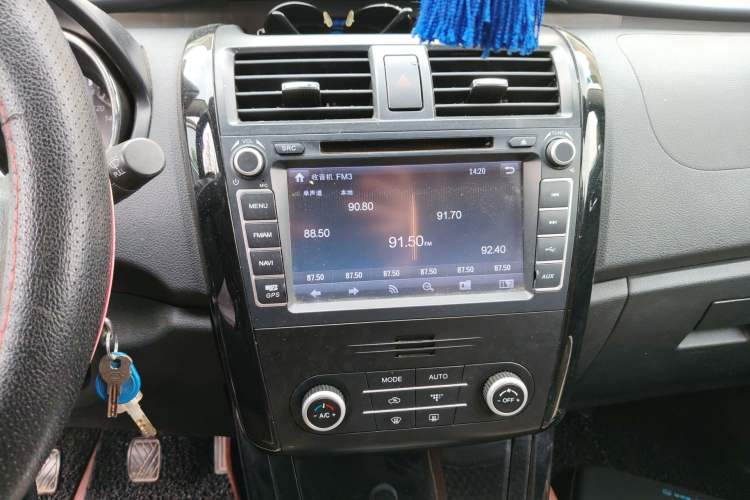 Used HYOSOW S3 2016 1.5L Manual Comfort Version China IV Emission Standard Audio And AC Panel