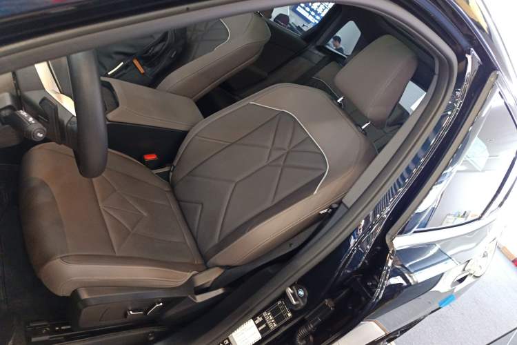 Used BMW X3 2025 xDrive30L Leading Model M Sport Package
