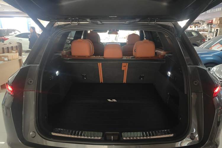 Used Li Auto L7 2023 Pro Model