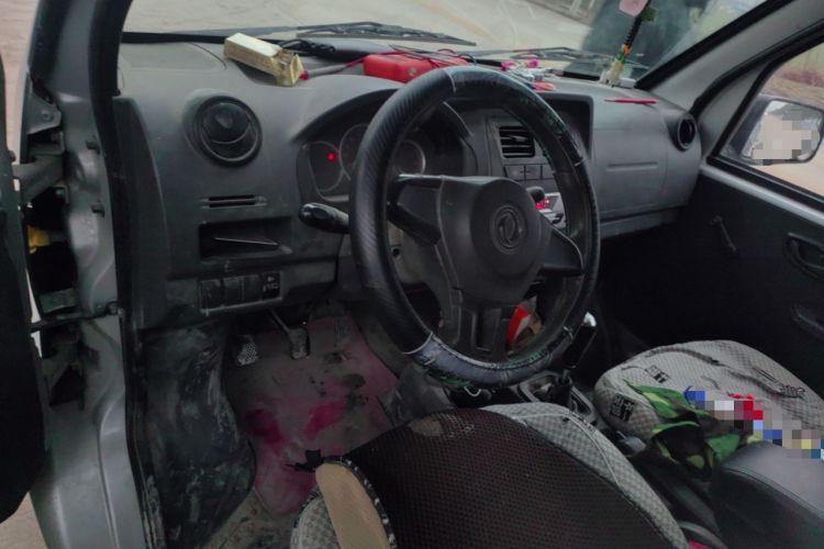 Used Dongfeng Xiaokang K05S 2019 1.2L Practical Version China VI Standard DK12 Center Console