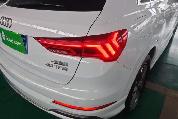 Used Audi Q3 2019 40 TFSI Fashion Dynamic Model
