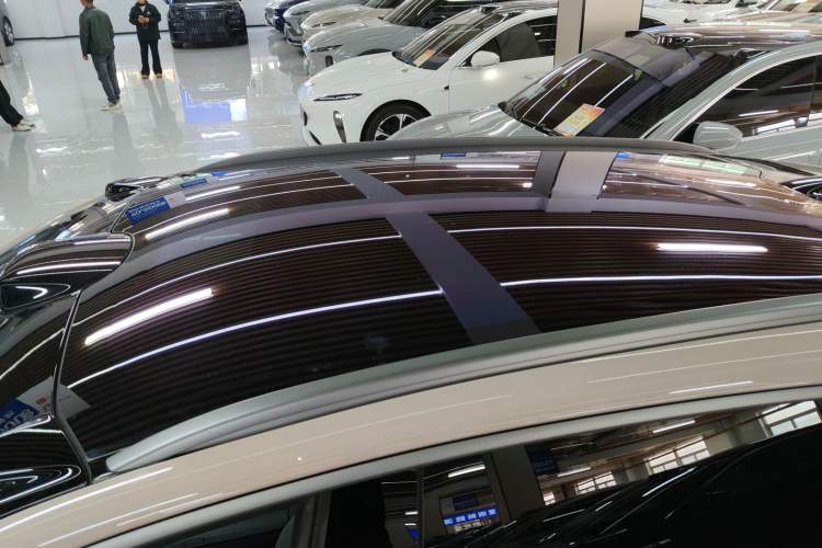 Used Nio ET5T 2023 75 kWh Touring Roof