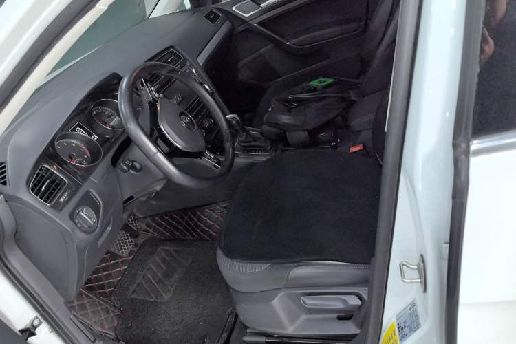 Used Volkswagen Golf 2018 1.6L Automatic Comfort Model