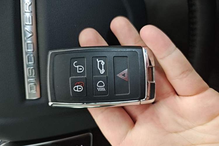 Used Land Rover Discovery 2020 2.0T SE