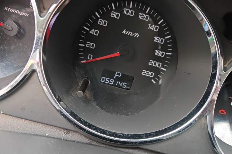 Used Dongfeng Aeolus H30 2014 CROSS 1.5L Automatic Value Edition