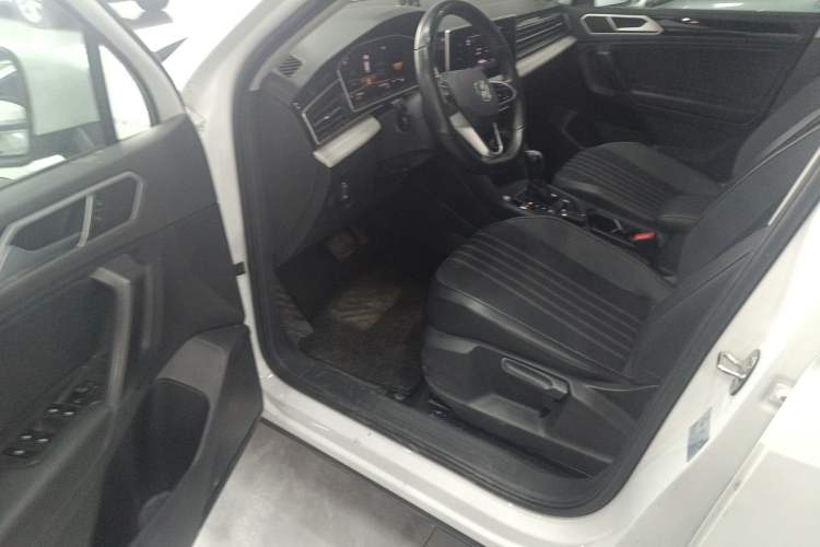 Used Volkswagen Tiguan L 2023 330TSI Automatic Two-Wheel Drive Comfort Edition Driver Seat