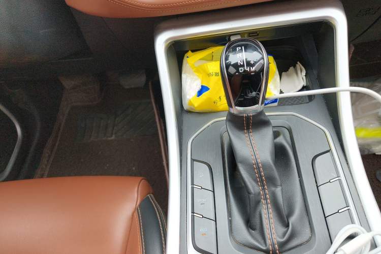 Used Geely Auto Vision X6 2020 1.4T CVT Asian Games Edition