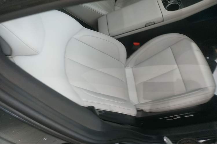 Used XPeng P7 2023 P7i 610 Max Performance Edition
