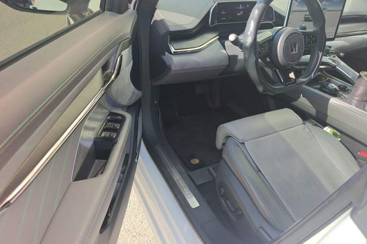 Used Zeekr 001 2023 WE Edition 100 kWh
