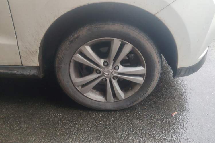 Used HYOSOW H3 2015 1.5L manual luxury version