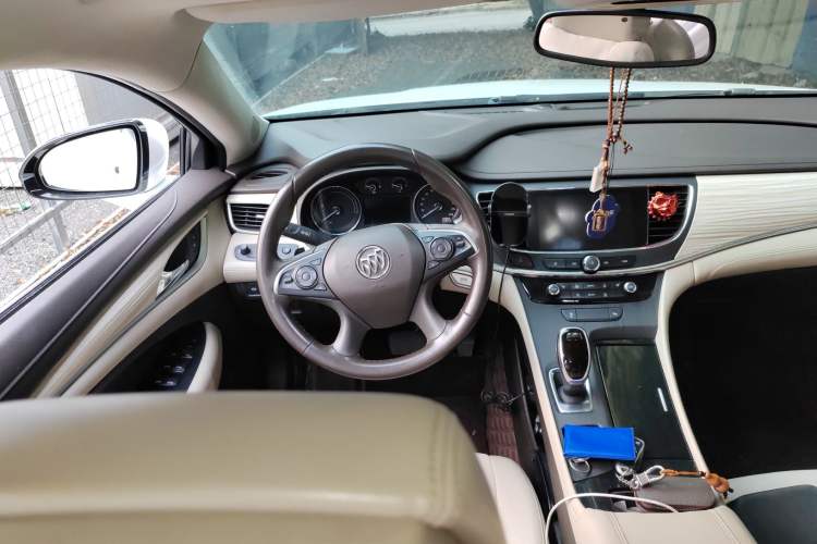 Used Buick LaCrosse 2018 30H Elite Edition
