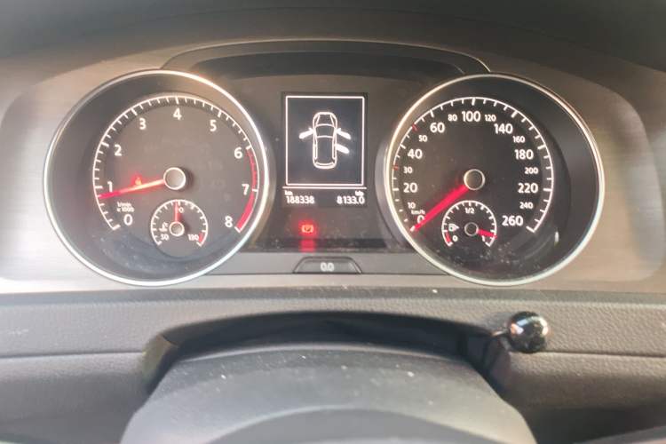 Used Volkswagen Golf 2016 230TSI Automatic Comfort Version
