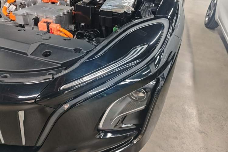 Used Hongqi E-QM5 2022 431 km Charge & Enjoy Edition Left Front Headlight