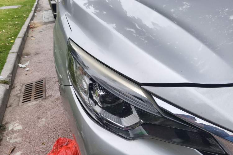 Used Venucia T90 2018 2.0L CVT Smart Connect Luxury Edition China V Standard