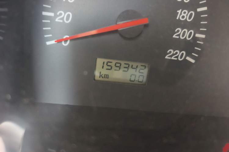 Used Jinbei Grace 2013 2.0L Zhi Ling Standard 7-Seater All-Games Commemorative Version China IV Standard
