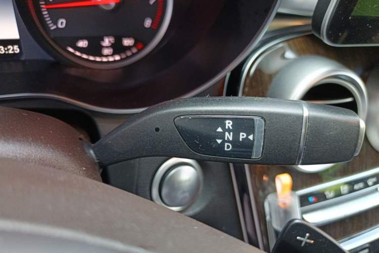 Used Mercedes-Benz GLC 2019 Facelift GLC 260 L 4MATIC Luxury Model