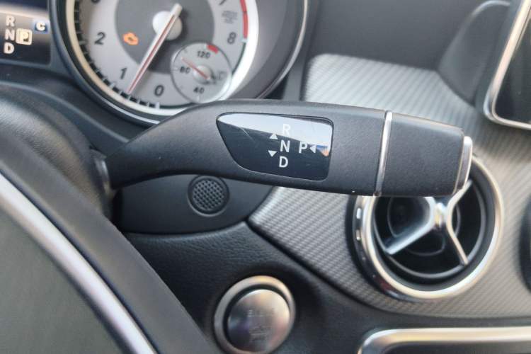 Used Mercedes-Benz GLA 2016 GLA 200 Sport Edition Gear Lever