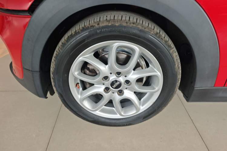 Used MINI 2016 1.2T ONE Pioneer Edition Left Front Wheel Hub