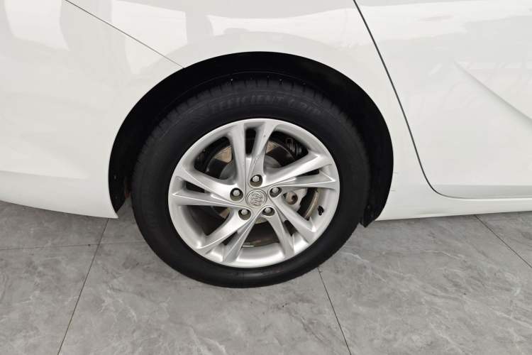 Used Buick Regal 2021 552T Elite Edition Right Rear Wheel Hub