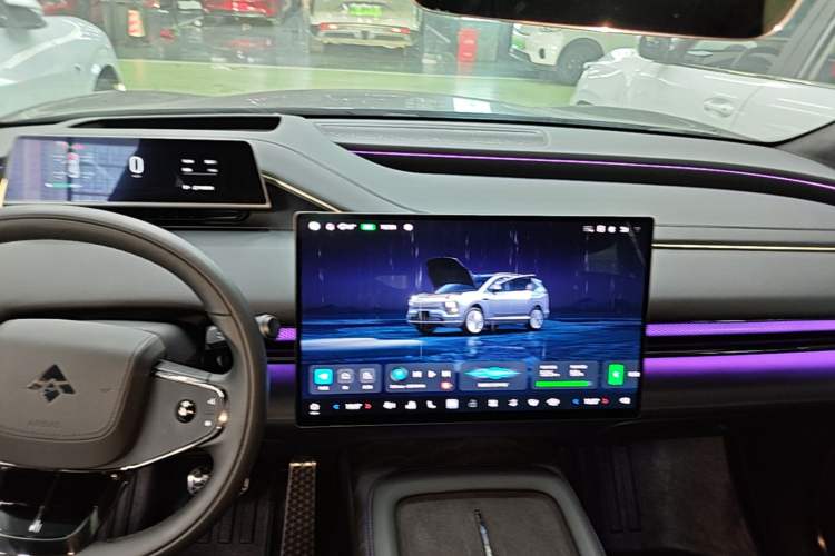 Used Hyptec HL 2025 700 Ultra Six-Seater All-Wheel-Drive LiDAR Version