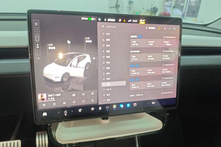 Used Tesla Model Y 2025 Rear-Wheel Drive First Edition