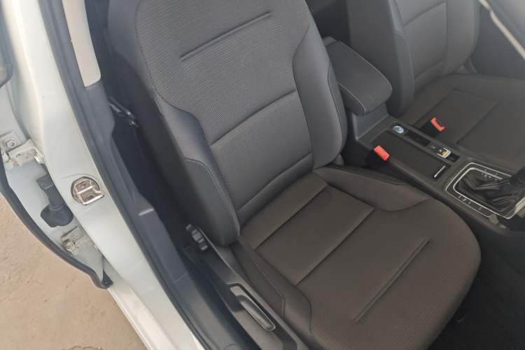 Used Volkswagen Golf 2016 230TSI Automatic Comfort Version