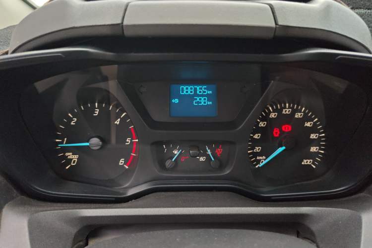 Used Ford Transit 2019 2.0T Diesel Multi-Purpose Commercial Vehicle Short Wheelbase Mid-Roof Design 6-Seater China VI Standard
