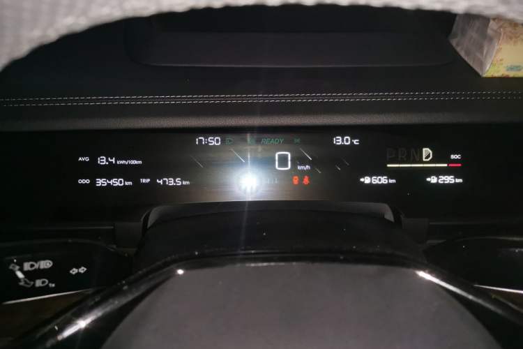 Used NETA S 2022 Extended-Range Version 1160 km Range Rear-Wheel Drive Mid-Grade